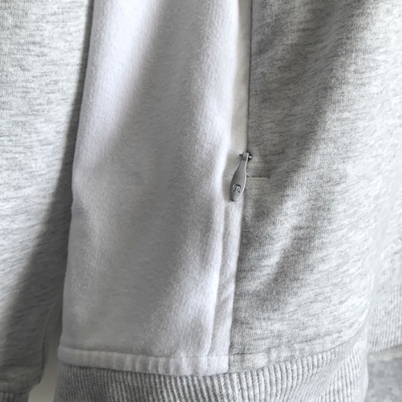 LULULEMON Heathered Gray/White On The Double Pullover size 8 - Picture 6 of 13